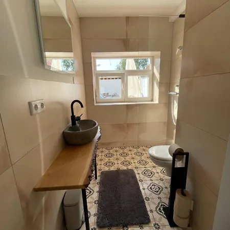 Mit 2 Schlafzimmern Und Terrasse Апартаменты *