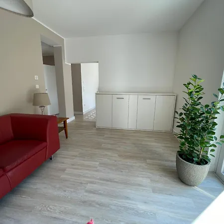 Mit 2 Schlafzimmern Und Terrasse Апартаменты Halle (Westfalen)