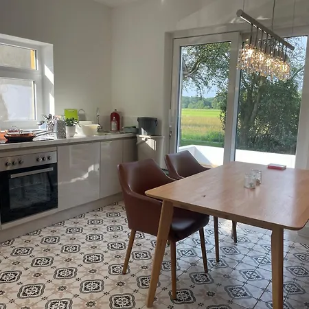 Mit 2 Schlafzimmern Und Terrasse Halle (Westfalen)